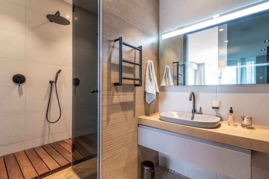 Bathroom remodeling - contracting services